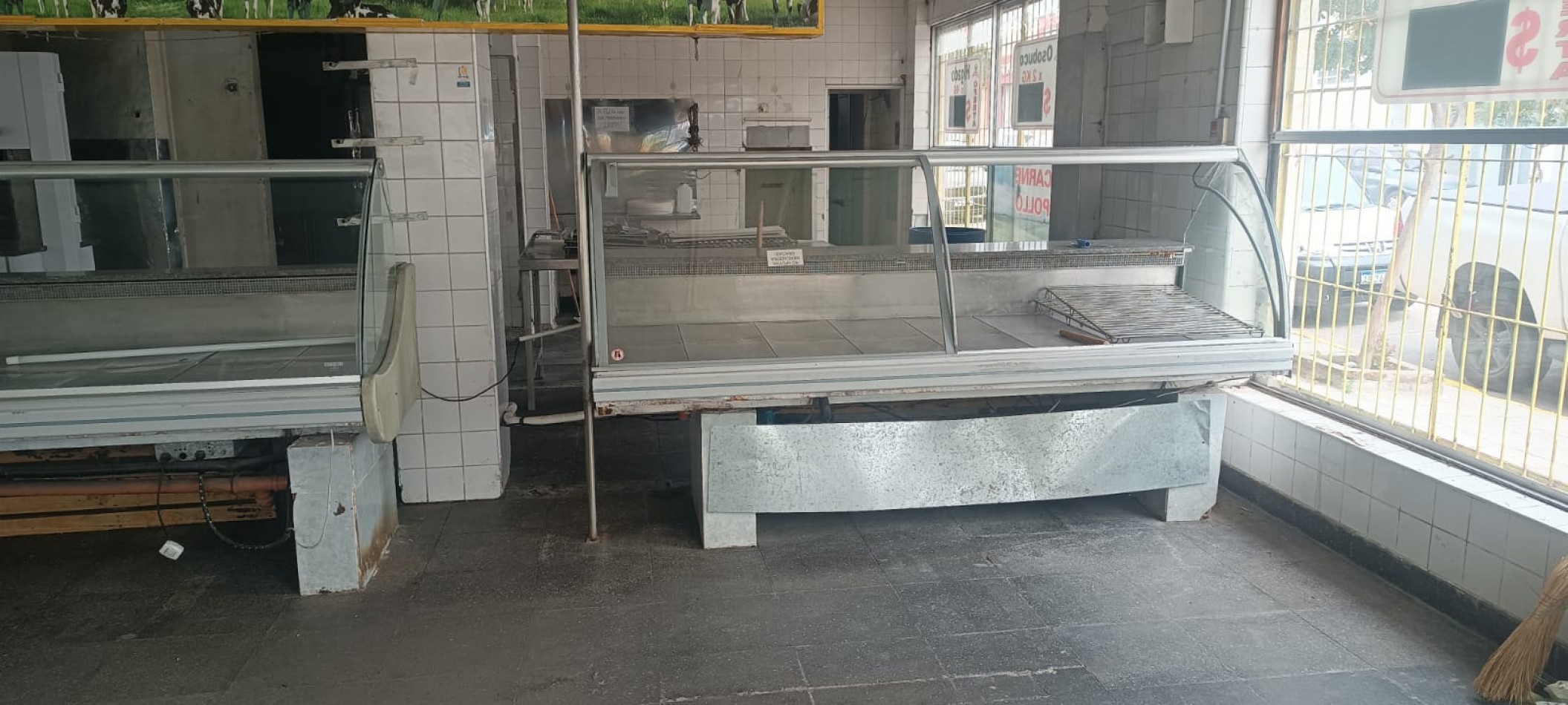 VENTA LOCAL IMPORTANTE ESQUINA