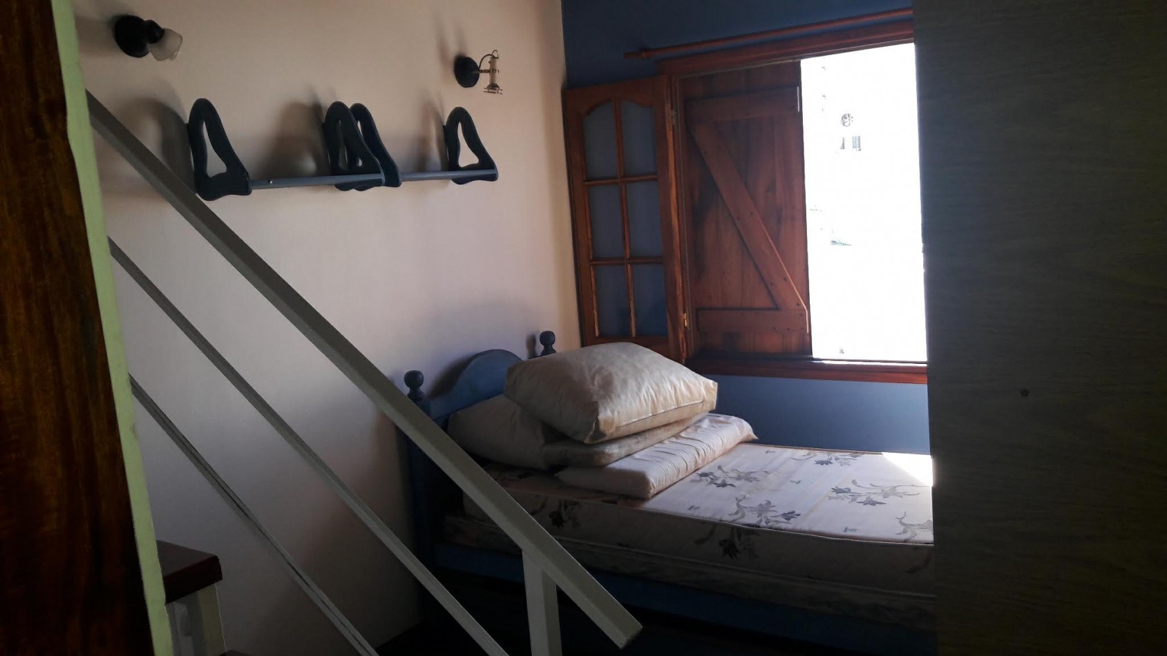 CHALET 5 AMB.  BARRIO LOS ANDES