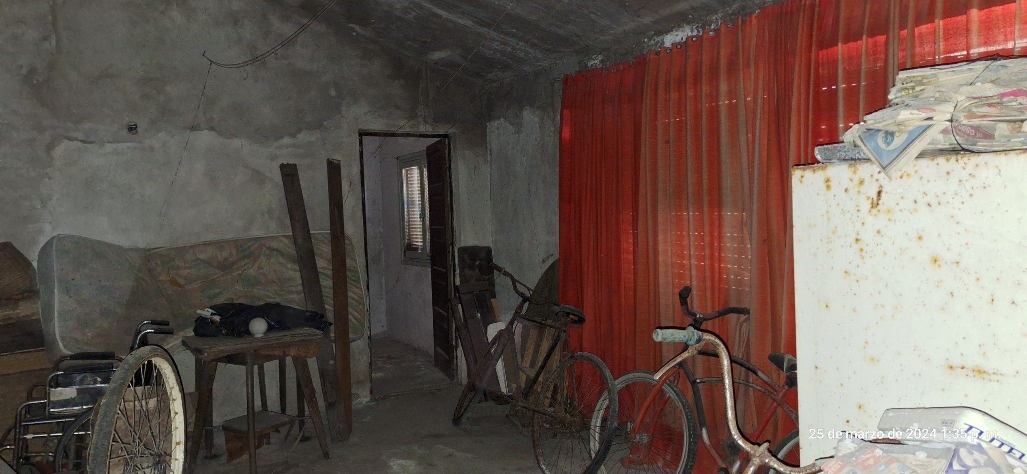 OPORTUNIDAD !!! CASA A RECICLAR O CONSTRUCCION DE DUPLEX