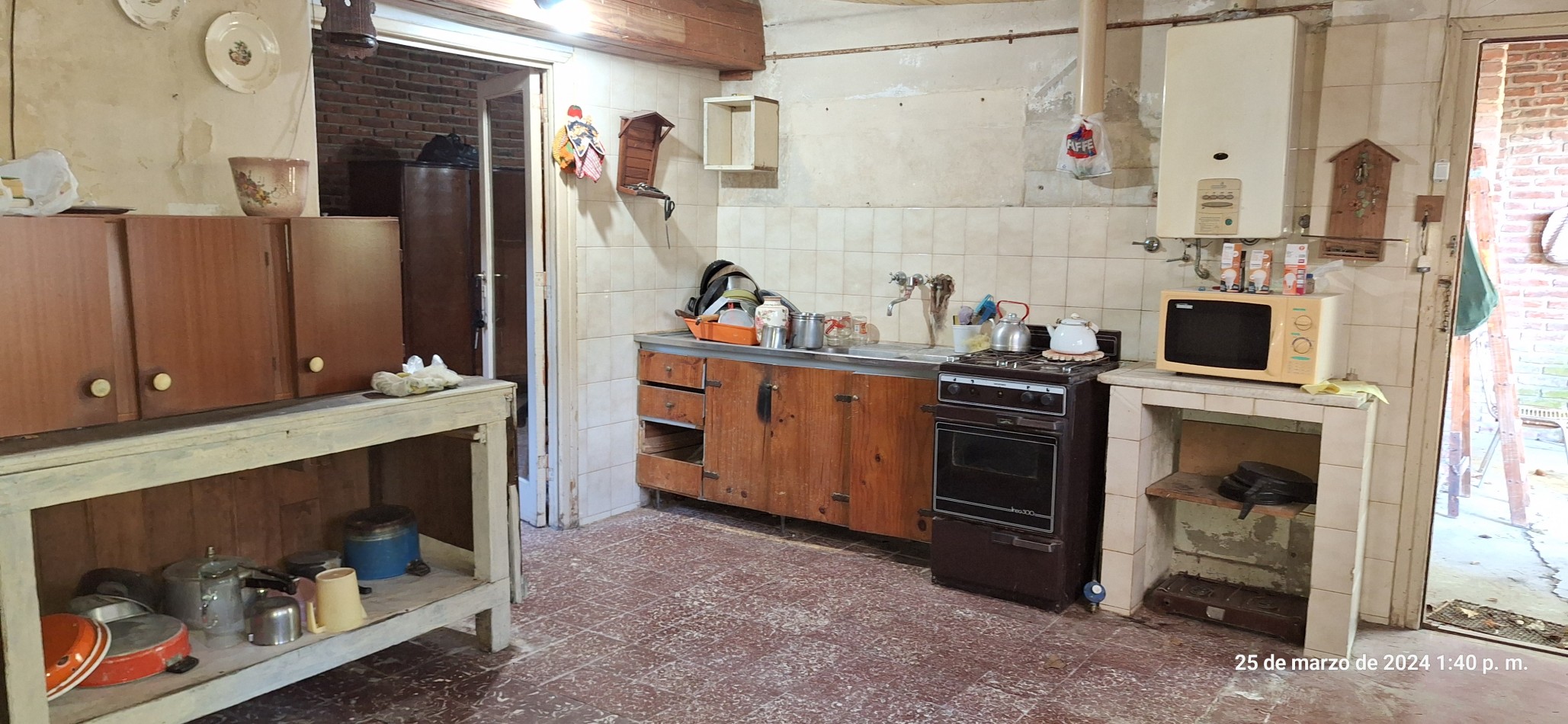 OPORTUNIDAD !!! CASA A RECICLAR O CONSTRUCCION DE DUPLEX