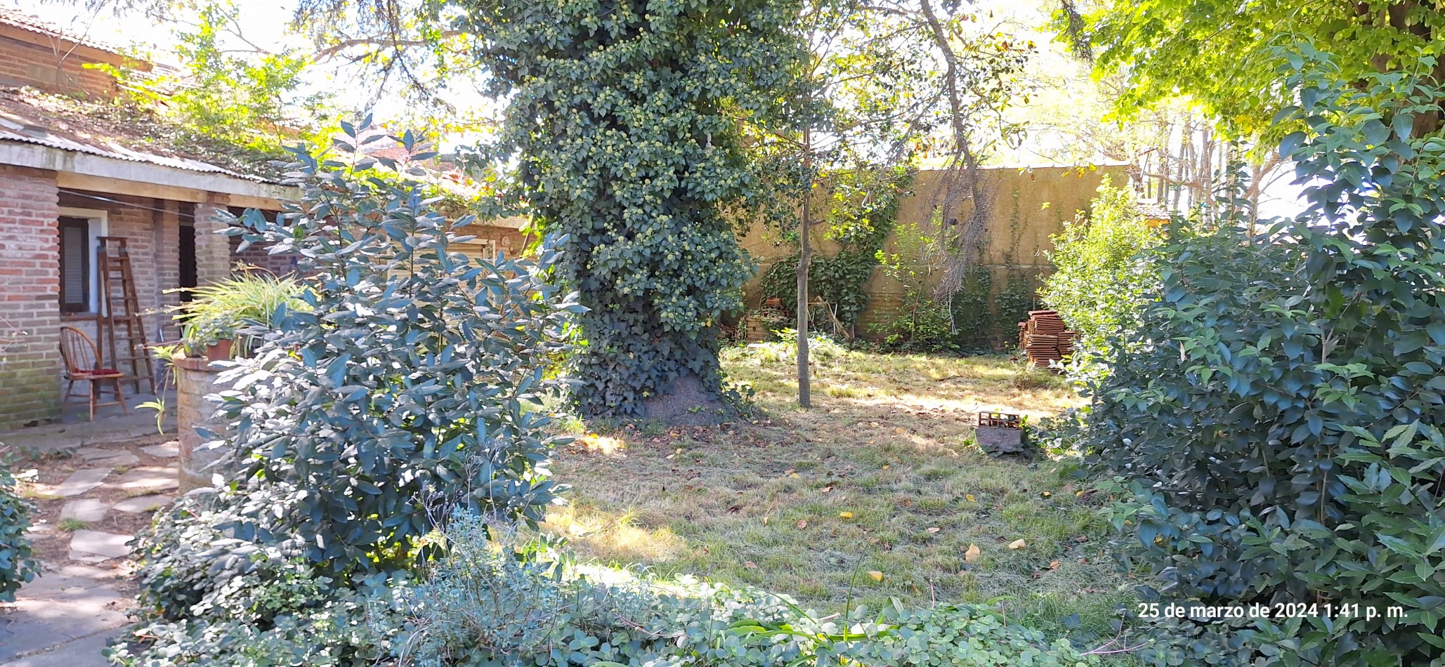 OPORTUNIDAD !!! CASA A RECICLAR O CONSTRUCCION DE DUPLEX