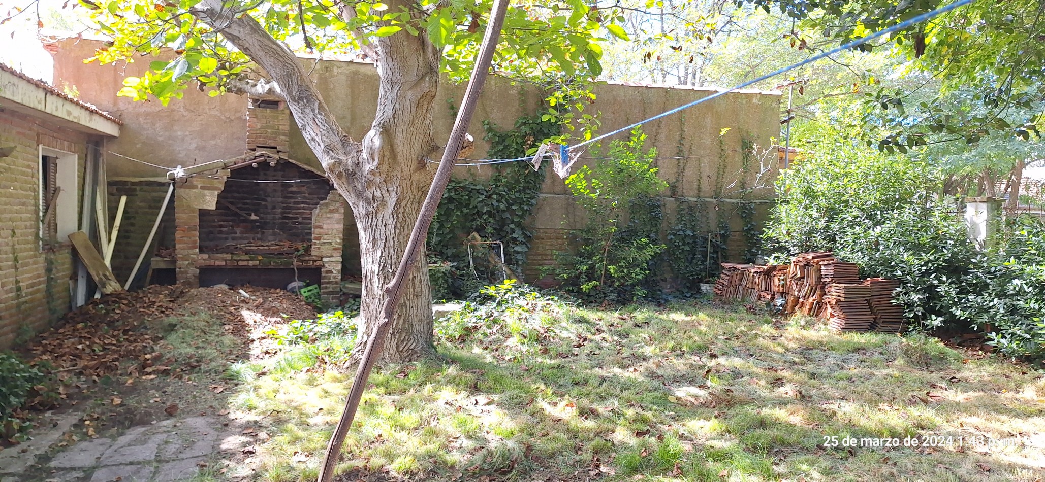 OPORTUNIDAD !!! CASA A RECICLAR O CONSTRUCCION DE DUPLEX