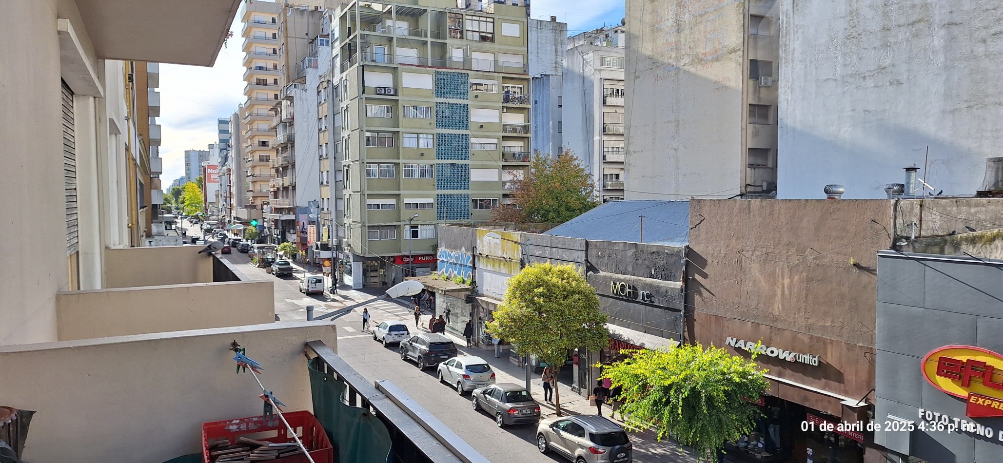 DEPARTAMENTO 3 AMB. C/DEPENDENCIA DE SERVICIO A LA CALLE- CENTRO 