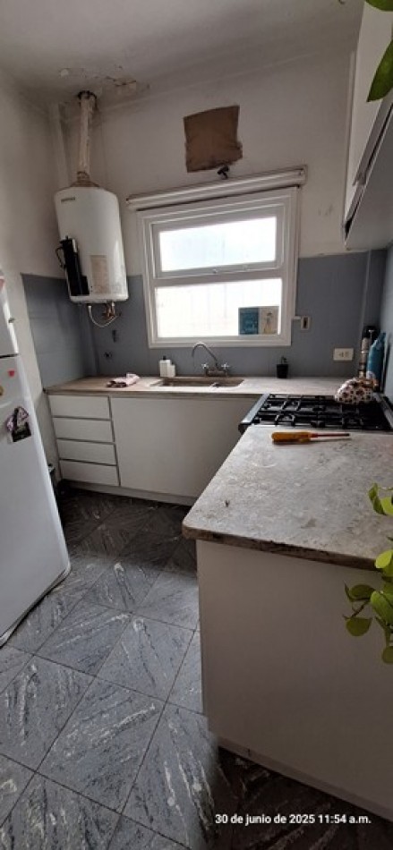 PH P.B. 3 AMB. CON COCHERA- BARRIO SARMIENTO