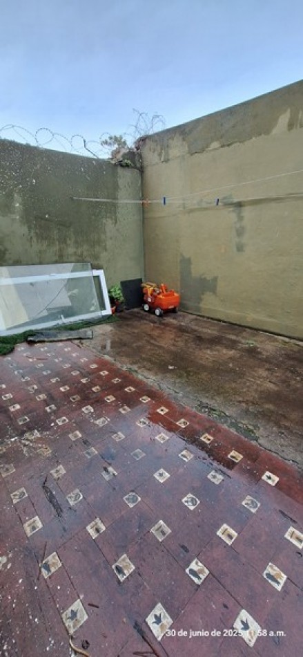 PH P.B. 3 AMB. CON COCHERA- BARRIO SARMIENTO