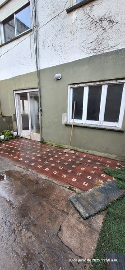 PH P.B. 3 AMB. CON COCHERA- BARRIO SARMIENTO