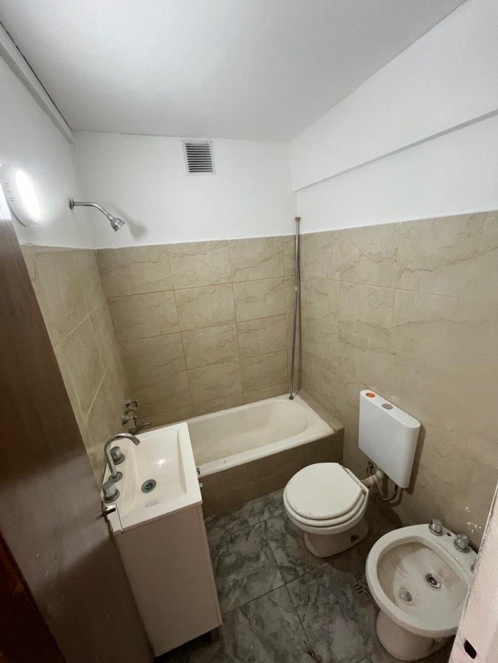 ALQUILO DEPTO 4 AMBIENTES