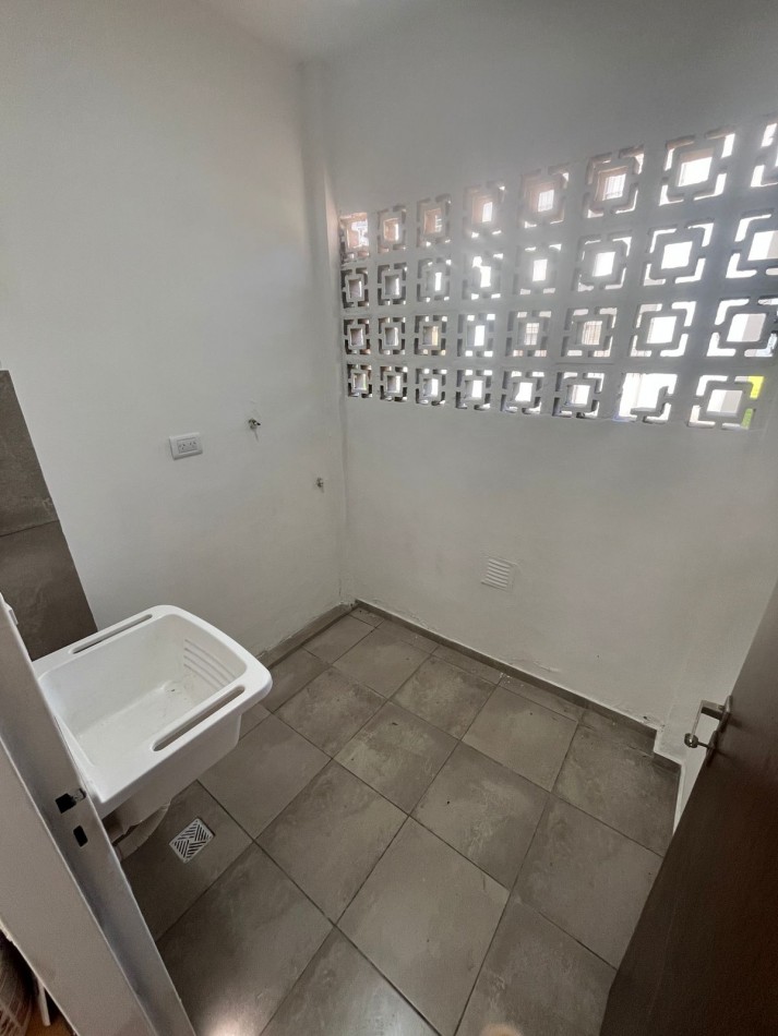 ALQUILO DEPTO 4 AMBIENTES