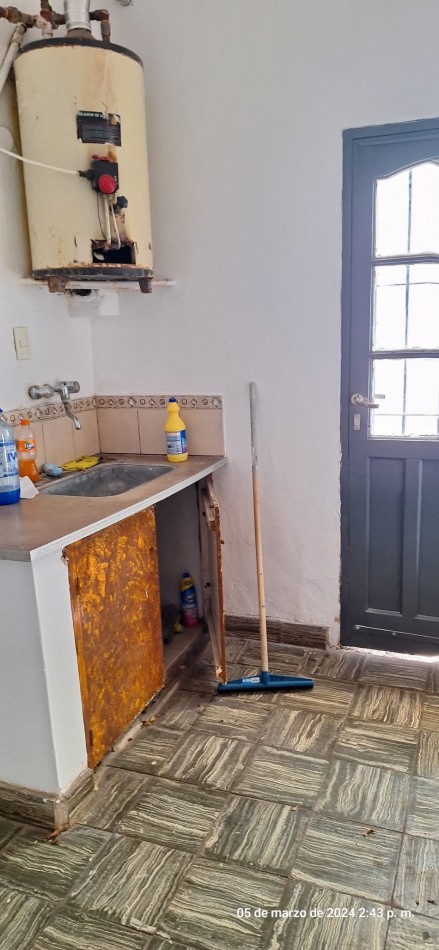 CASA 4 AMB. BARRIO LOS ANDES