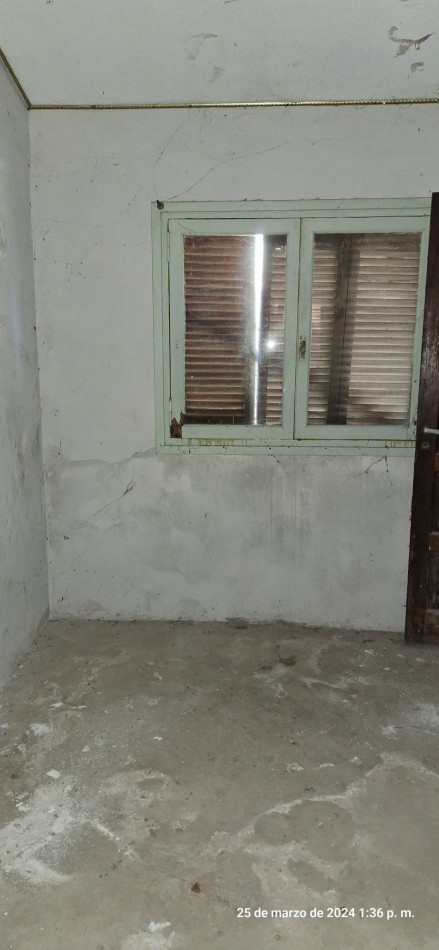 OPORTUNIDAD !!! CASA A RECICLAR O CONSTRUCCION DE DUPLEX