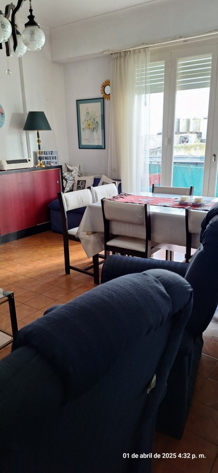 DEPARTAMENTO 3 AMB. C/DEPENDENCIA DE SERVICIO A LA CALLE- CENTRO 