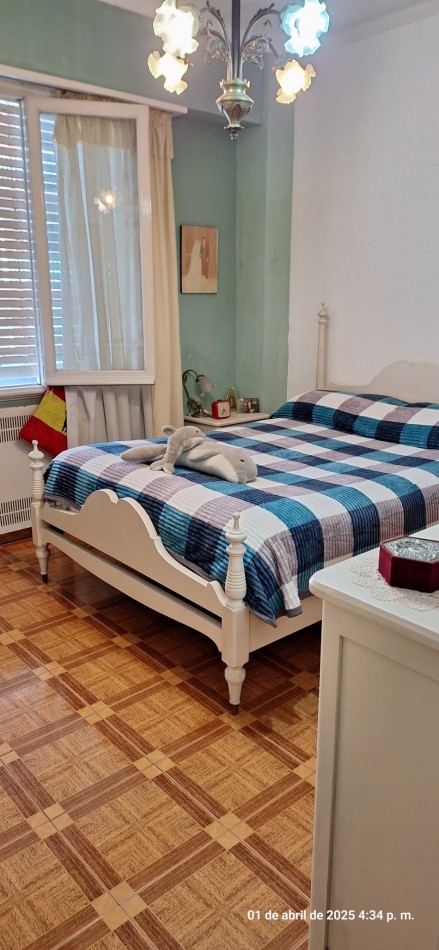 DEPARTAMENTO 3 AMB. C/DEPENDENCIA DE SERVICIO A LA CALLE- CENTRO 