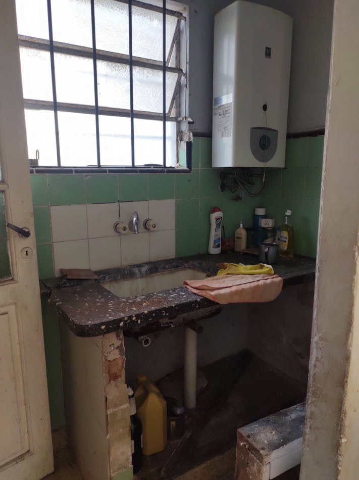 CASA A RECICLAR  4 AMB. VILLA PRIMERA