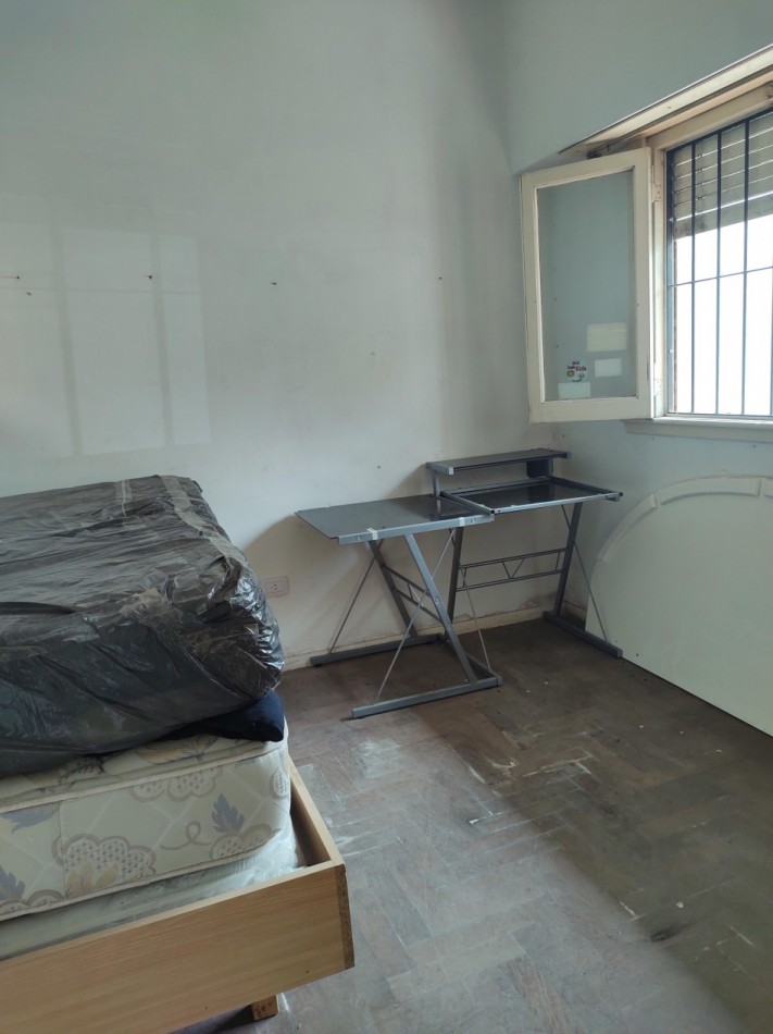 CASA A RECICLAR  4 AMB. VILLA PRIMERA