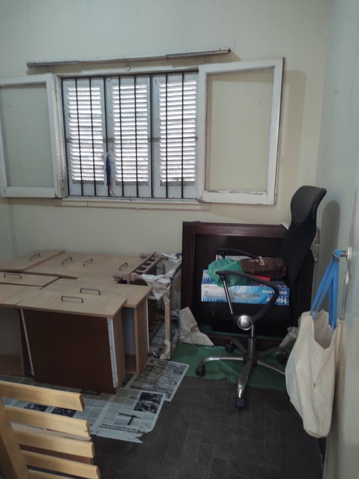 CASA A RECICLAR  4 AMB. VILLA PRIMERA