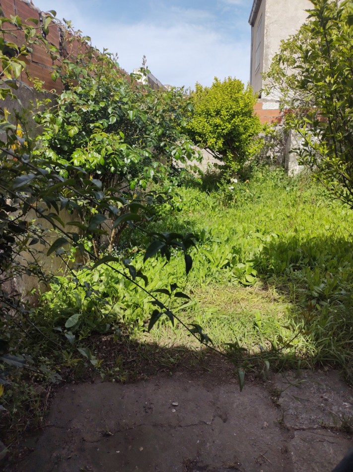 CASA A RECICLAR  4 AMB. VILLA PRIMERA