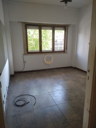 OPORTUNIDAD PISO 6 AMB ZONA CENTRO
