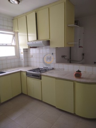 OPORTUNIDAD PISO 6 AMB ZONA CENTRO